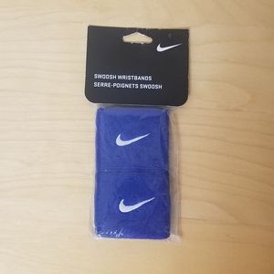 💚NEW blue Nike sweatbands